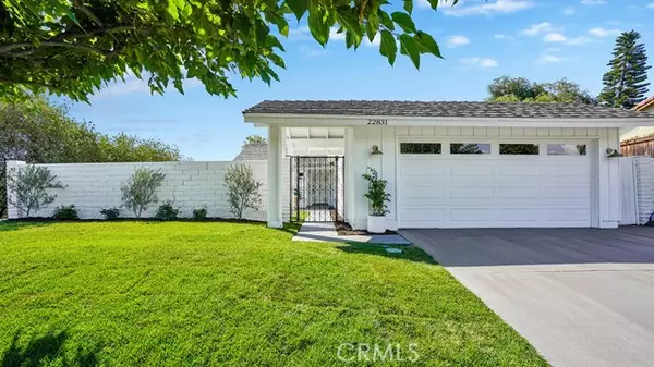 22831 Modesto Drive, Mission Viejo, CA 92691