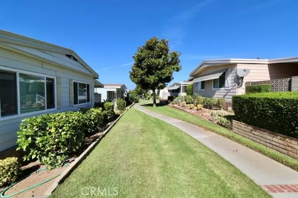 Yorba Linda, CA 92886,16959 Lake Knoll Lane #109