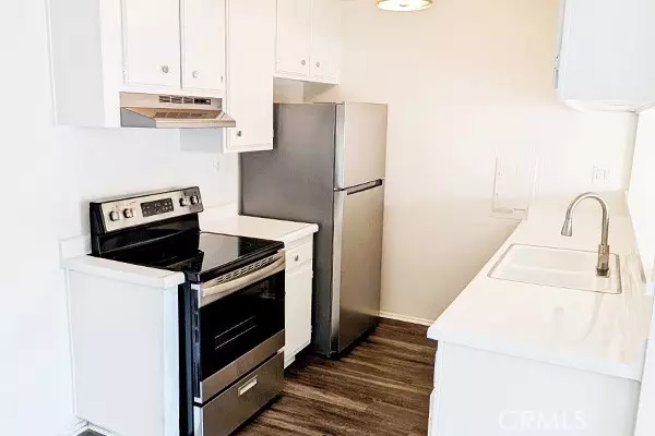 Long Beach, CA 90803,206 Euclid Avenue