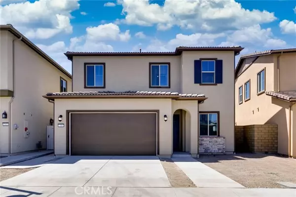 208 Lily Loop, Irvine, CA 92618