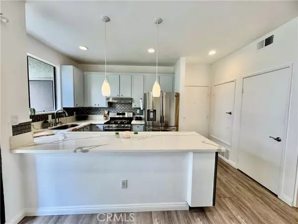 10580 Lakeside Drive #E, Garden Grove, CA 92840