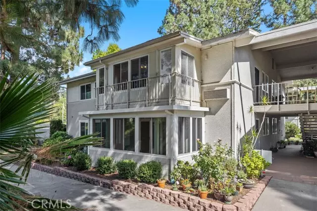Laguna Woods, CA 92637,465 Avenida Sevilla #P