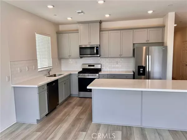 Riverside, CA 92507,19549 Sunkissed Ridge Drive