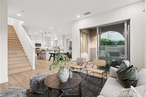 Irvine, CA 92618,164 Harringay
