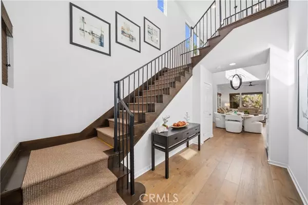 Irvine, CA 92618,105 newall