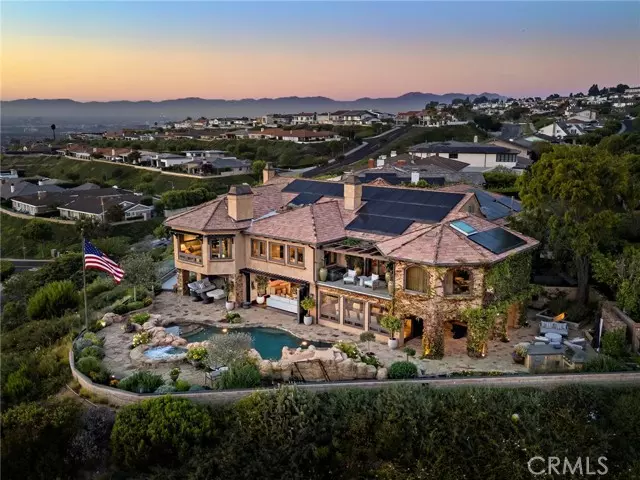 Corona Del Mar (newport Beach), CA 92625,25 San Mateo Way