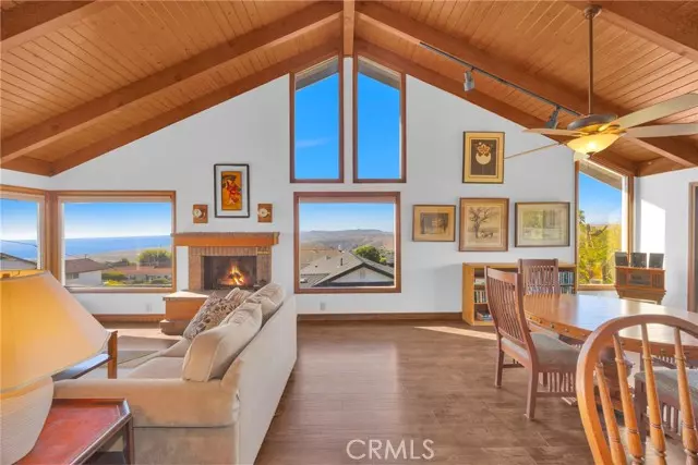 San Clemente, CA 92672,405 Avenida Salvador