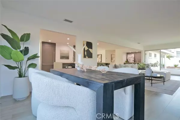 Costa Mesa, CA 92627,418 E Bay Street