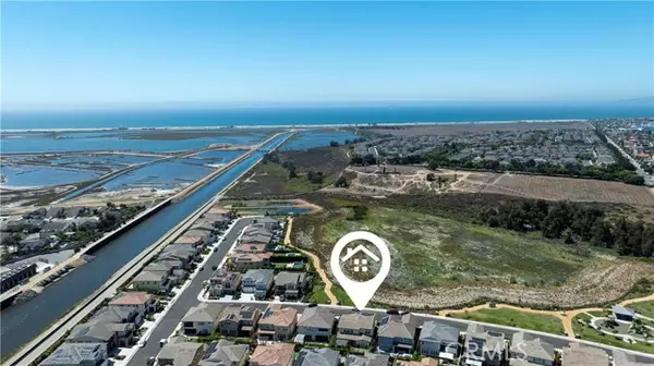 Huntington Beach, CA 92649,17352 Eucalyptus Lane