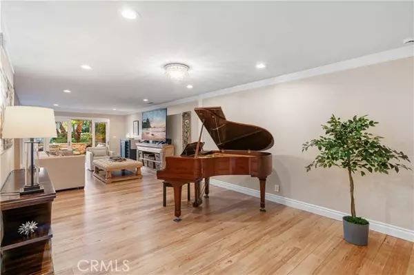 Newport Beach, CA 92660,306 Vista Trucha