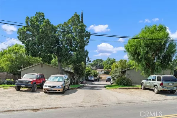 Corona, CA 92881,7979 Minnesota Road