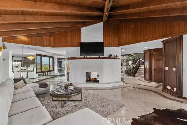 San Clemente, CA 92672,868 Avenida Acapulco