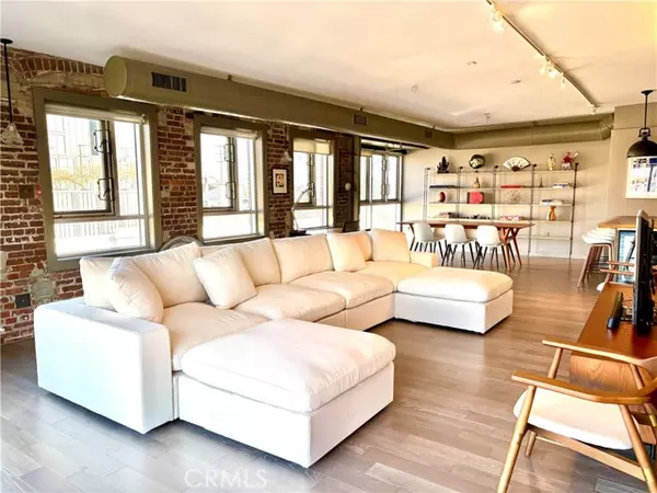 527 Molino Street #401, Los Angeles, CA 90013