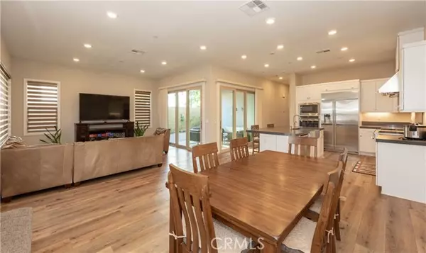 Irvine, CA 92618,114 Character