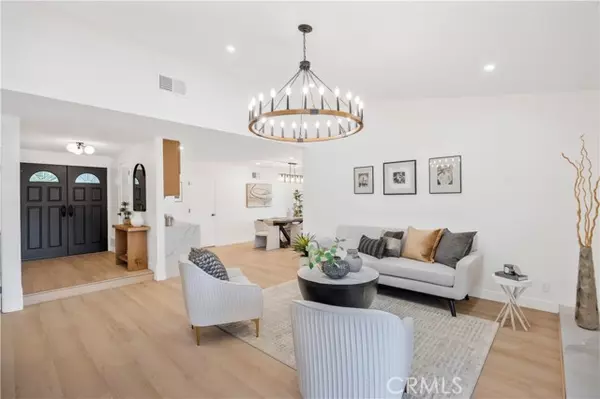 Mission Viejo, CA 92691,21952 Esplendor