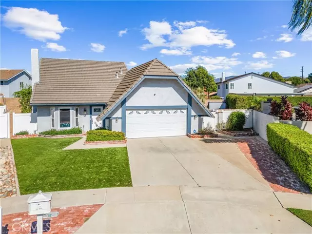 7880 E Samantha Circle, Anaheim, CA 92807