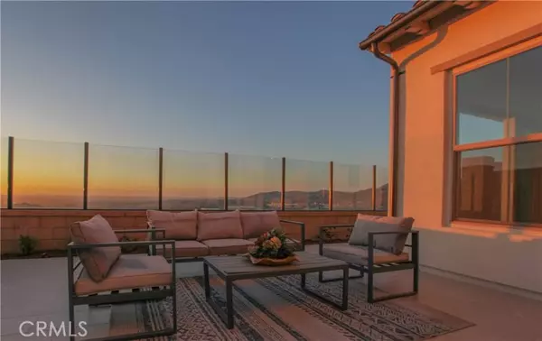 Irvine, CA 92618,137 Oakstone