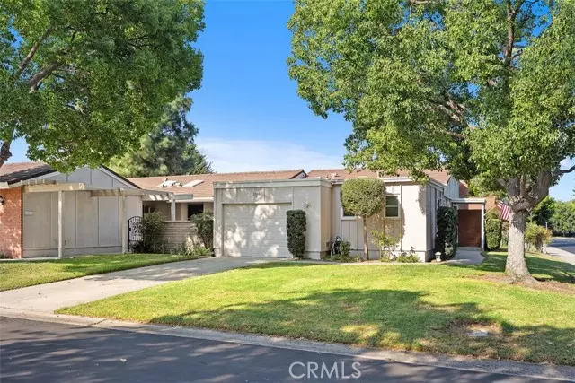 Laguna Woods, CA 92637,5345 Bahia Blanca #D