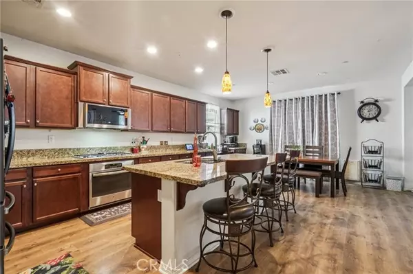 Eastvale, CA 92880,6562 Crescendo Court