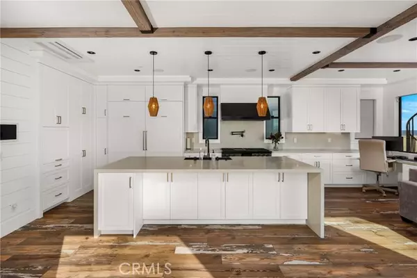 Newport Beach, CA 92663,7210 W. Oceanfront