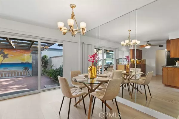 Westminster, CA 92683,13966 Chelmsford Walk