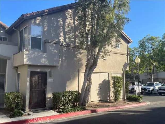 Mission Viejo, CA 92692,27533 Calinda