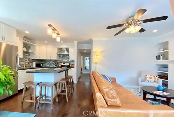 Newport Beach, CA 92663,519 35th #1