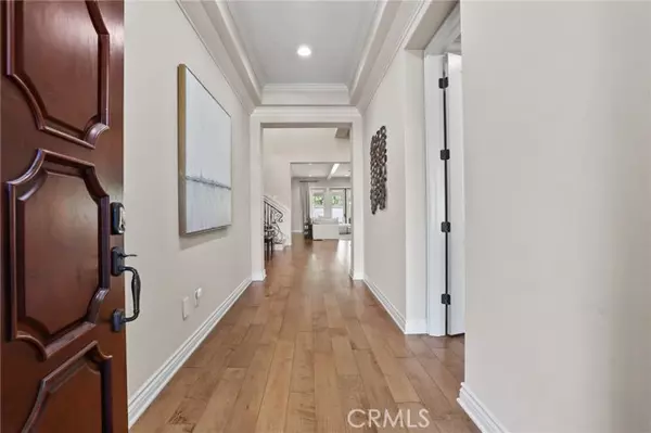 Irvine, CA 92602,10 Shadybend