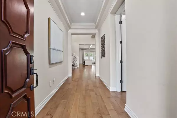 Irvine, CA 92602,10 Shadybend