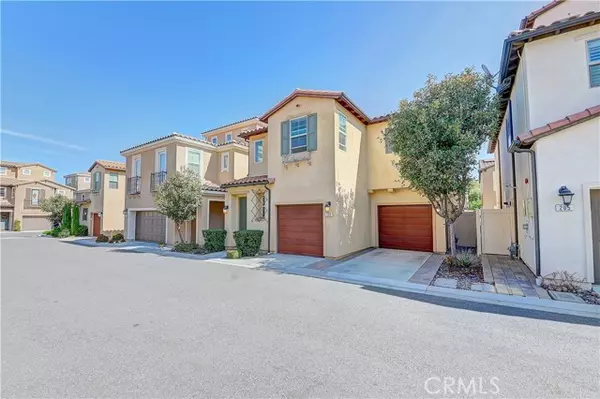 Lake Forest (el Toro), CA 92630,209 Calle Belleza