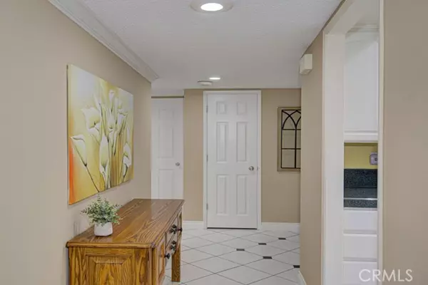 Laguna Woods, CA 92637,5529 Via La Mesa #C