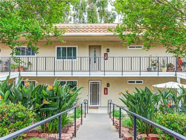 Laguna Woods, CA 92637,5529 Via La Mesa #C