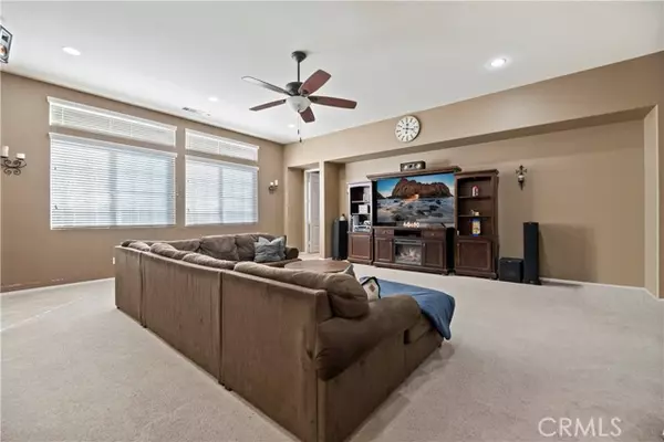 39366 11th Street W, Palmdale, CA 92551