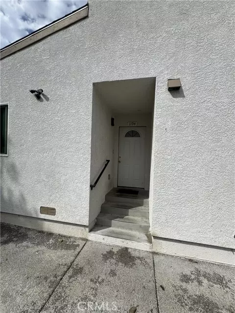 Los Angeles, CA 90011,1192 E 48th St