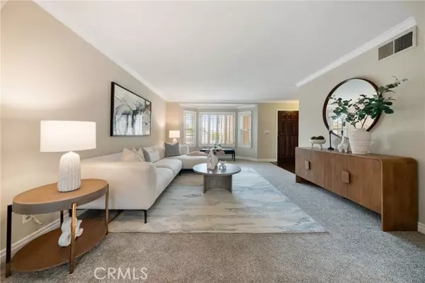 Yorba Linda, CA 92886,21590 Via Pepita