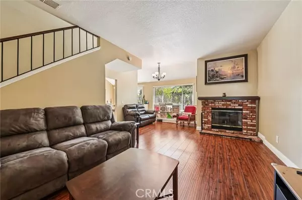 Lake Forest (el Toro), CA 92630,25302 Vista Linda