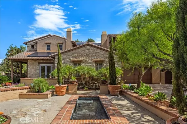 Ladera Ranch, CA 92694,6 Pistoria