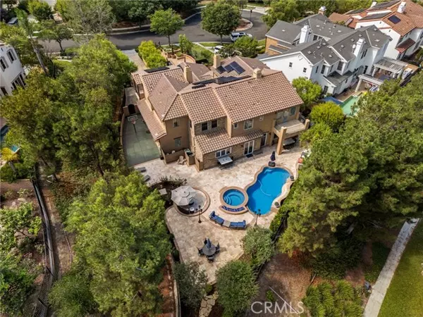 Ladera Ranch, CA 92694,6 Pistoria