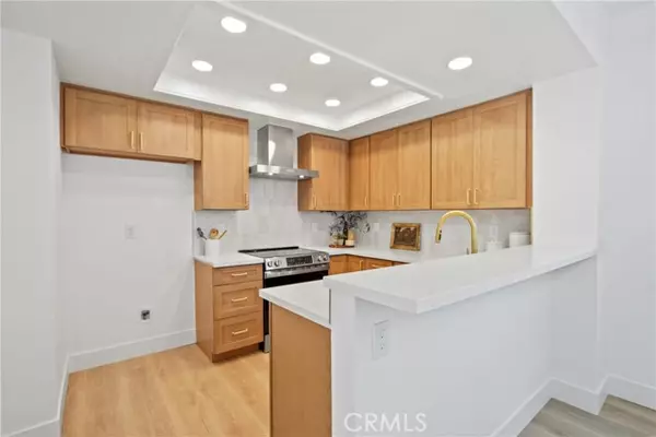 Mission Viejo, CA 92692,21722 Fairbrook #45