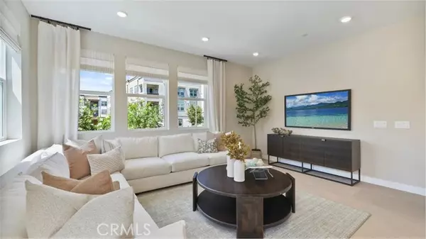 Valencia (santa Clarita), CA 91381,26854 Sonnet Place