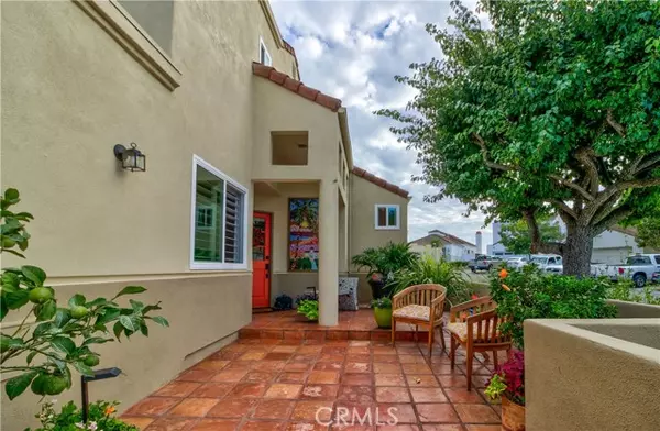 San Clemente, CA 92672,609 Via Umbroso