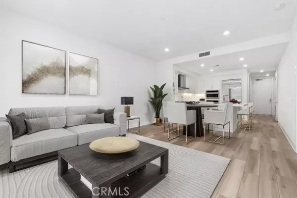 Irvine, CA 92614,1202 Rivington