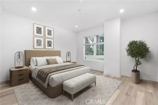 Irvine, CA 92614,1202 Rivington