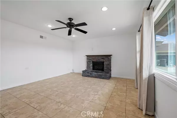 Huntington Beach, CA 92647,17391 Meer Circle