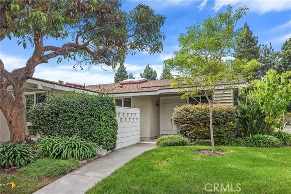 Laguna Woods, CA 92637,759 Calle Aragon #E