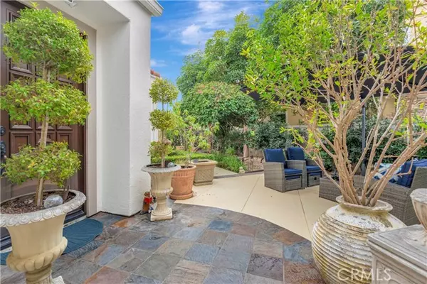 Huntington Beach, CA 92648,6416 Setting Sun Drive