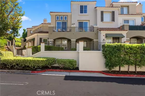 12 Via Cordoba, Rancho Santa Margarita, CA 92688