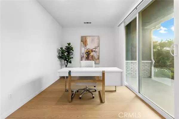 Irvine, CA 92614,249 Steely