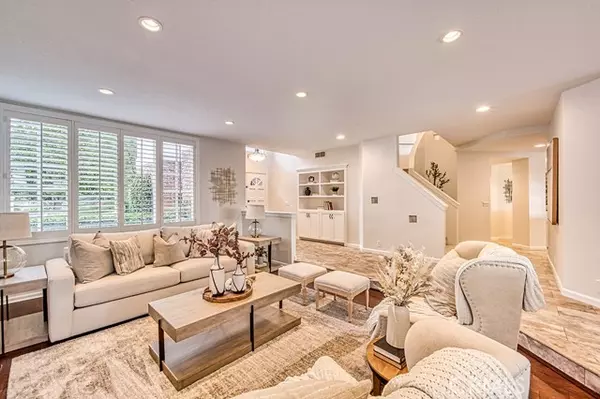 Laguna Hills, CA 92679,11 Laurelgate