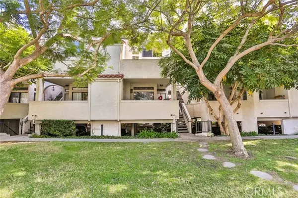 Huntington Beach, CA 92649,17202 Corbina #108